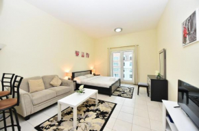 Luxury Escapes - Budget Studio with Garden Views near Metro - MED64 DG